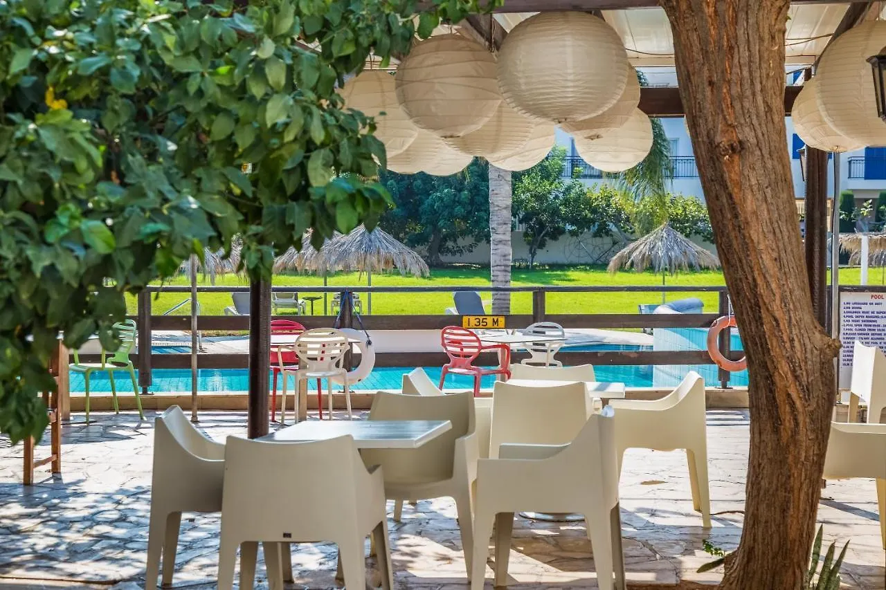 Captain Karas Holidays Apartments Protarász